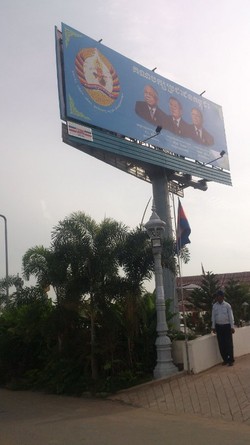 Spanduk Pemilu di Kamboja Tak Merusak Mata