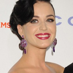 Rahasia Katy Perry Tampil Cantik di Sampul Majalah Vogue