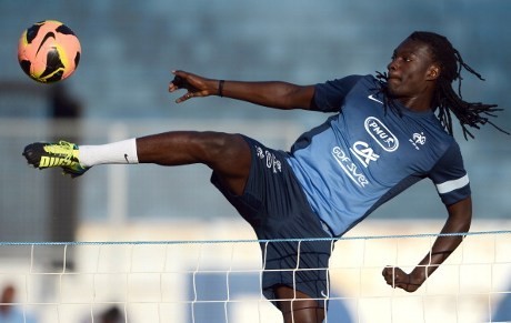 Pardew Inginkan Gomis dan Remy