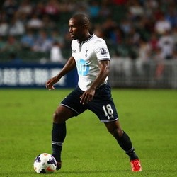 Spurs Dikaitkan dengan Soldado, Defoe Tak Khawatir