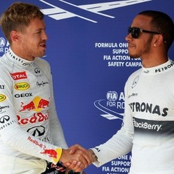 Vettel Puji Laju Hamilton