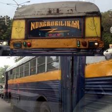 Aneh! Bus Rongsokan Ini Bisa Melintas di Jalanan Jakarta