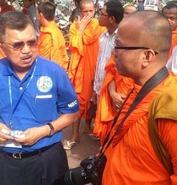 Ketika Biksu Berharap Perubahan di Pemilu Kamboja