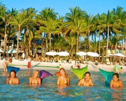 Unik, Sekolah Ini Bisa Membuat Anda Jadi Putri Duyung