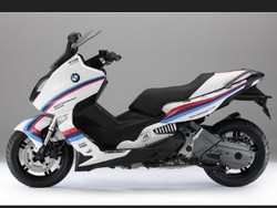 Skuter BMW ala Balapan DTM