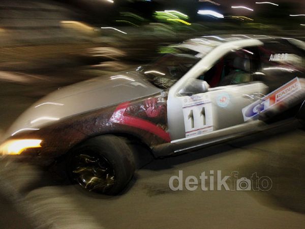 Seru! Anak Yatim Ikut Drifting