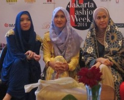 Dian Pelangi Tak Batasi Rancangan Untuk Wanita Berhijab Saja