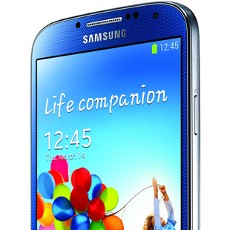 Galaxy S4 Warna Biru Mulai Dipasarkan