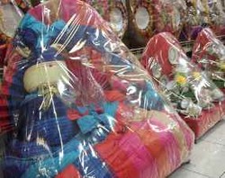 Parcel Isi Krystal dan Gadget Kian Marak