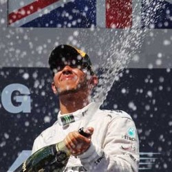 Salah Satu Kemenangan Terpenting Hamilton