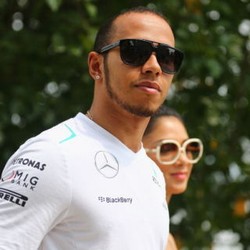 Hamilton: Kemenangan Ini untuk Seseorang