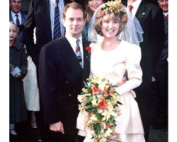 Gaun Pengantin Terburuk yang Pernah Dikenakan Selebriti