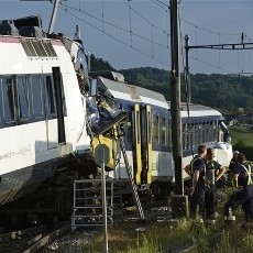 Masinis Tewas dalam Tabrakan 2 Kereta di Swiss