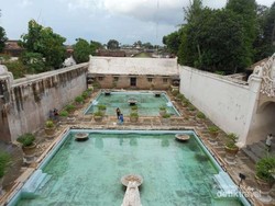 Mengintip Pemandian Raja-raja di Yogya