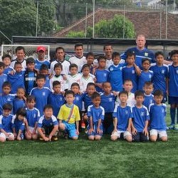 Belajar dari Scout Profesional dari Inggris di Coerver Summer Camp