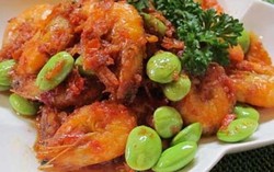 Sambal Goreng Udang dan Telur, Lauk Wajib Makan Ketupat