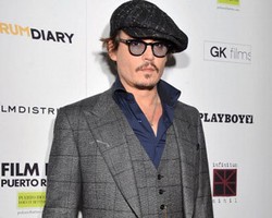  Johnny Depp Ingin Tinggalkan Dunia Peran