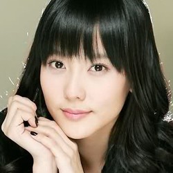 Dana The Grace Tulis Lirik Lagu di Album Pink Tape f(x)