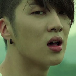 Summer Party ala Kang Seung Yoon di Video Wild and Young 