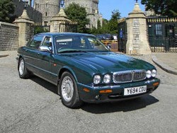 Mobil Ratu Elizabeth II Dijual Murah