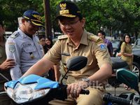 Ahok Pimpin Apel Siaga Lebaran