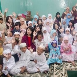 JKT48 Buka Puasa Bareng Anak Panti Asuhan di Manggarai