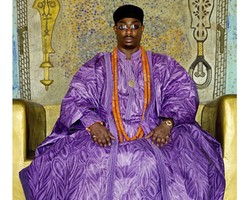 Foto: Gaya Busana Para Raja Afrika yang Spektakuler