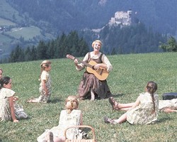 Kostum di Film Sound Of Music Dilelang Sampai Harga Rp 13 Miliar