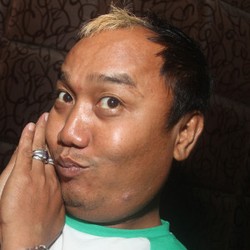 Cerita Mereka yang Baru Pertama Rilis Lagu Religi