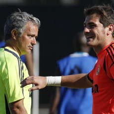 Terima Kasih Casillas Atas Kontribusi Mourinho di Madrid