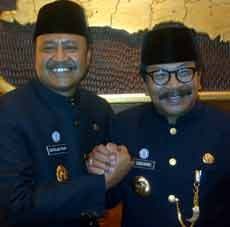 Khofifah Jadi Cagub Jatim, PD Tak Pede KarSa Menang 1 Putaran