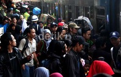 Calo Tiket Raup Untung Rp 1,5 Juta Per Hari 