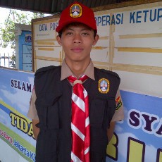 Kisah Zuhri, Pramuka Ramah di Terminal Lebak Bulus