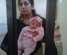 Kasihan! Wanita Inggris Mendekam di Penjara Pakistan Bersama Bayinya