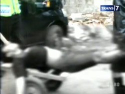 Tak Bayar Uang Parkir Pedagang Dibacok Pereman