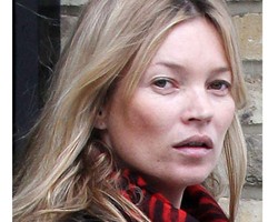 Foto: Wajah Kusam dan Tua Kate Moss Saat Tidak Pakai Make-up 