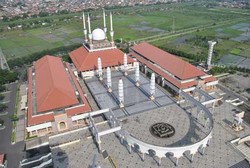 Indahnya Masjid Nabawi di Semarang