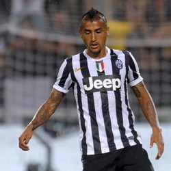 Vidal Akan Teken Kontrak Baru?