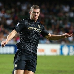 Kehadiran Pellegrini Tambah Kepercayaan Diri Dzeko