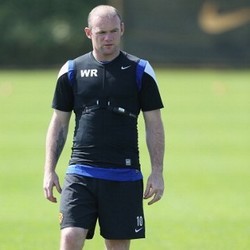 Rooney Diharapkan Main di Swedia dan Akhiri Spekulasi