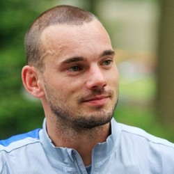 Ujicoba Lawan Portugal, Belanda Tinggalkan Sneijder