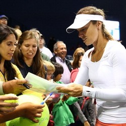 Comeback Hingis Cuma untuk Nomor Ganda