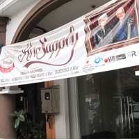 Bu Dibjo, Buka Bisnis Tiket Demi Bangun Sekolah
