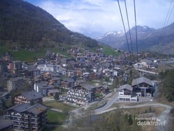 Liburan Merasakan Salju Pertama Kalinya di Alpen