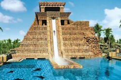 Seluncuran Tergila Sedunia, Meluncur di Antara Hiu!