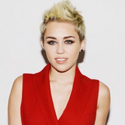  Miley Cyrus Ingin Buru-buru Bocorkan Album Barunya