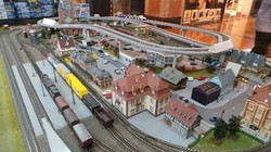 Geliat Pehobi Kereta Api Mini