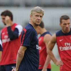 Puji Skuat Arsenal Saat Ini, Wenger Juga Masih Cari Pemain Baru