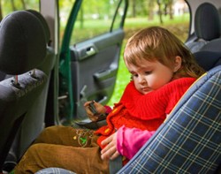 Tips Agar Anak Tidak Rewel Saat Mudik dengan Mobil