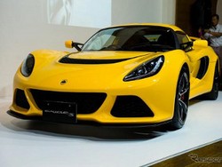 Lotus Exige S Lawan Porsche Cayman